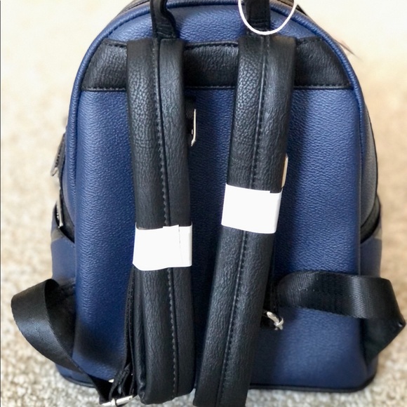 Loungefly Marvel Venom Mini Backpack - Picture 2 of 4